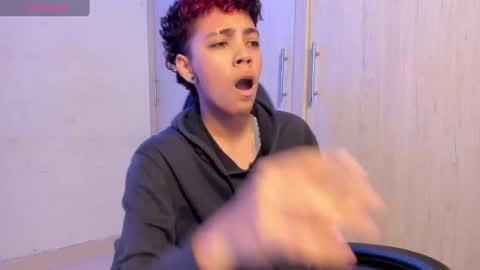 Axel online show from April 14, 2:45 pm