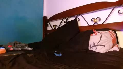 Axel online show from December 3, 4:42 am