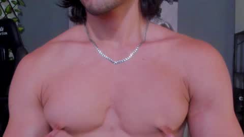 Snapshot of axel_owen chatting on January 6, 11:31 pm Axel online show from January 6, 11:31 pm