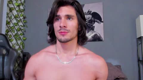 Snapshot of axel_owen chatting on January 17, 10:34 pm Axel online show from January 17, 10:34 pm