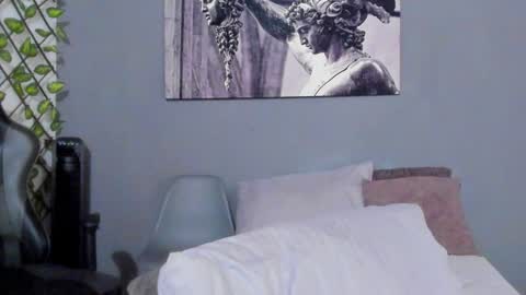 Snapshot of axel_owen chatting on February 7, 2:19 am Axel online show from February 7, 2:19 am