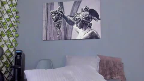 Snapshot of axel_owen chatting on March 4, 3:11 am Axel online show from March 4, 3:11 am