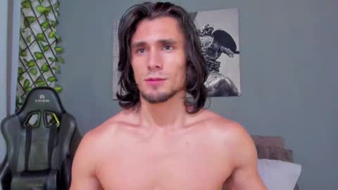 Snapshot of axel_owen chatting on March 7, 1:20 am Axel online show from March 7, 1:20 am