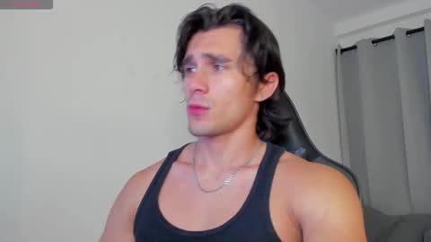 Snapshot of axel_owen chatting on October 5, 11:24 pm Axel online show from October 5, 11:24 pm