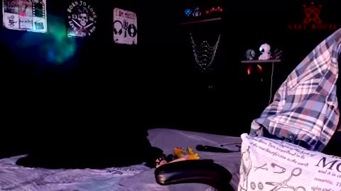 Snapshot of axel_rouse1 chatting on October 23, 10:58 am Axel Rouse online show from October 23, 10:58 am