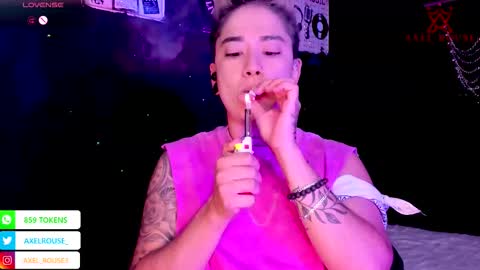 Snapshot of axel_rouse1 chatting on October 28, 4:31 pm Axel Rouse online show from October 28, 4:31 pm