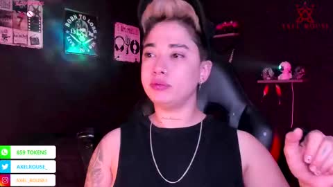 Snapshot of axel_rouse1 chatting on November 15, 1:03 am Axel Rouse online show from November 15, 1:03 am