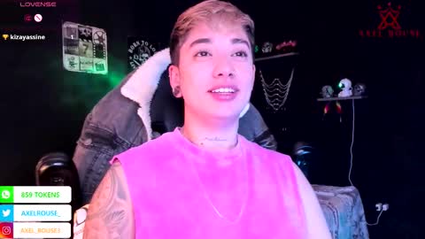 Snapshot of axel_rouse1 chatting on November 19, 6:52 pm Axel Rouse online show from November 19, 6:52 pm