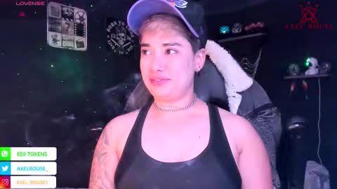 Snapshot of axel_rouse1 chatting on November 21, 8:29 pm Axel Rouse online show from November 21, 8:29 pm