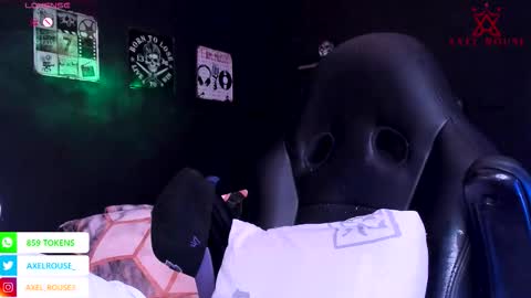 Snapshot of axel_rouse1 chatting on November 28, 1:08 am Axel Rouse online show from November 28, 1:08 am