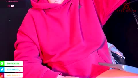 Snapshot of axel_rouse1 chatting on December 4, 2:04 pm Axel Rouse online show from December 4, 2:04 pm