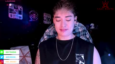 Snapshot of axel_rouse1 chatting on December 5, 3:09 pm Axel Rouse online show from December 5, 3:09 pm