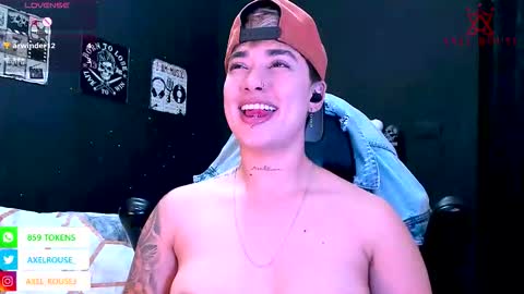 Snapshot of axel_rouse1 chatting on December 15, 7:07 pm Axel Rouse online show from December 15, 7:07 pm