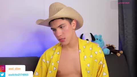 axel slim online show from November 11, 3:17 am