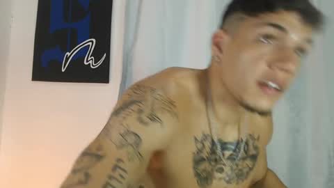 Snapshot of axel_taylor21 chatting on February 3, 12:25 am INDEPENDENT MODEL online show from February 3, 12:25 am