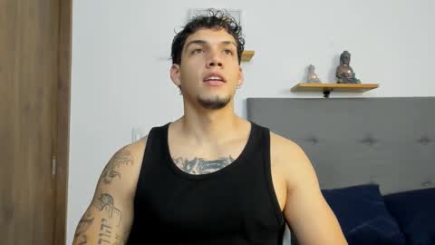 Snapshot of axel_taylor21 chatting on October 25, 2:08 am INDEPENDENT MODEL online show from October 25, 2:08 am