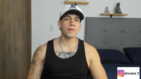 Snapshot of axel_taylor21 chatting on November 21, 6:01 am INDEPENDENT MODEL online show from November 21, 6:01 am