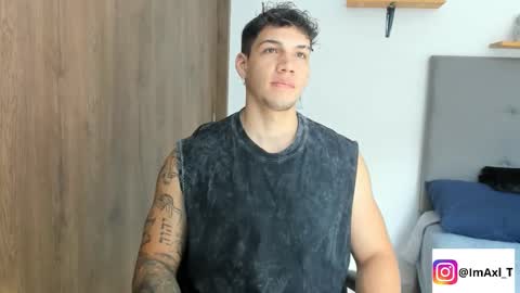 Snapshot of axel_taylor21 chatting on November 25, 4:07 pm INDEPENDENT MODEL online show from November 25, 4:07 pm