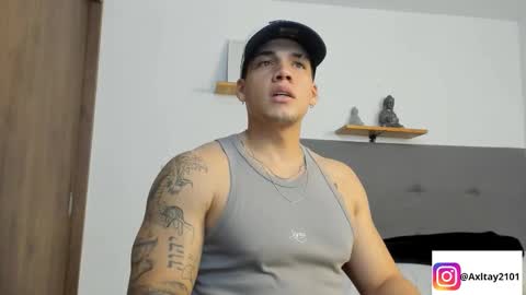 INDEPENDENT MODEL  online show from March 3, 4:07 am