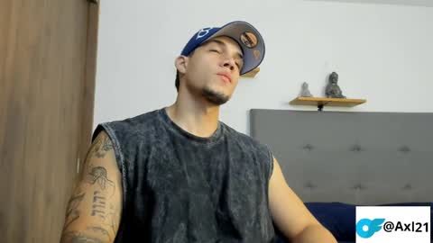 INDEPENDENT MODEL  online show from April 1, 2:34 am