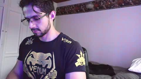 axelcr0ss online show from November 12, 9:47 pm