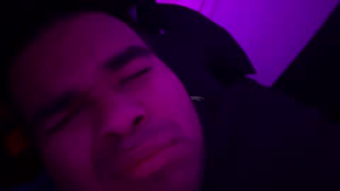 axelfigueroa2 online show from October 25, 5:26 am