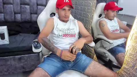 Axell Cross2 online show from February 4, 11:49 pm