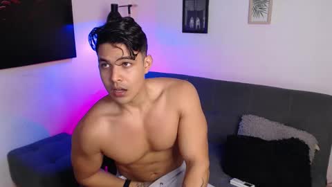 axell online show from November 21, 5:33 pm