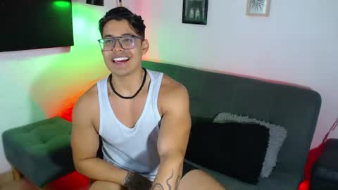 axell online show from July 7, 5:06 pm