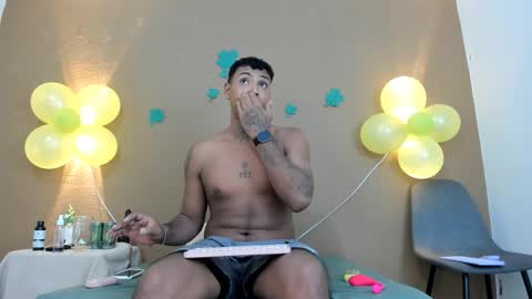 Axell online show from March 19, 1:53 am