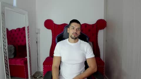 Snapshot of axelwinters_ chatting on July 21, 10:50 am Axel online show from July 21, 10:50 am