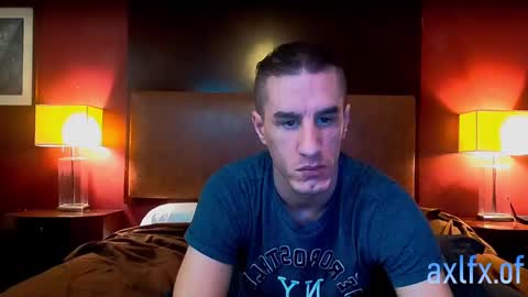 Axl online show from December 19, 7:07 am