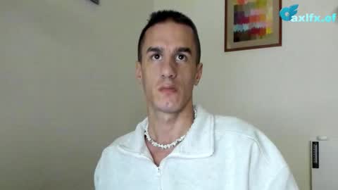 Axl online show from November 2, 9:39 pm