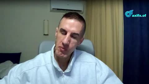 Axl online show from March 1, 2:35 am