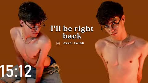Snapshot of axxxel_twink chatting on June 25, 5:12 am Axxxel online show from June 25, 5:12 am