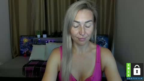 Snapshot of ay_kiss_jully chatting on September 23, 5:27 pm Jully online show from September 23, 5:27 pm