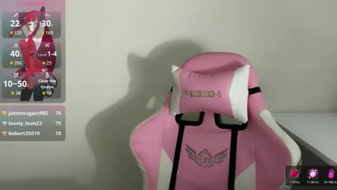 ayalvrs18 online show from April 11, 8:24 pm