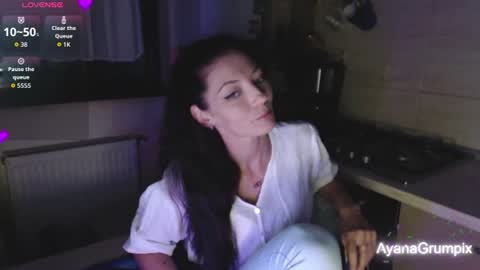 Snapshot of ayanagrumpixx chatting on July 23, 1:08 am AyanaGrumpixx online show from July 23, 1:08 am
