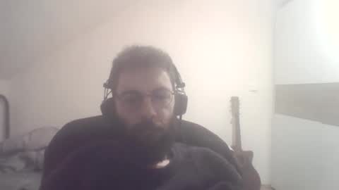 Snapshot of ayazeluel chatting on February 4, 6:25 pm ayazeluel online show from February 4, 6:25 pm