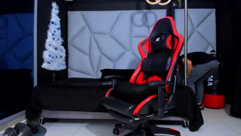 Ayden Miller online show from December 16, 4:45 am