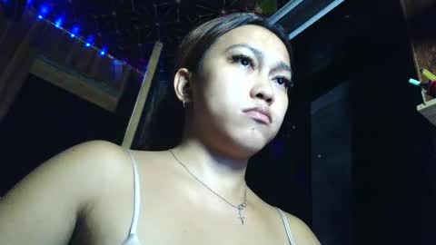 ayeshahxxx online show from May 18, 12:33 pm