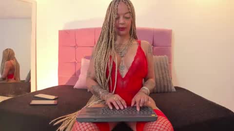 Snapshot of ayira_caramel chatting on February 13, 12:23 pm ayira_caramel online show from February 13, 12:23 pm