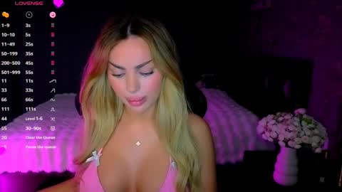  Ayla Demir  online show from April 15, 8:53 pm