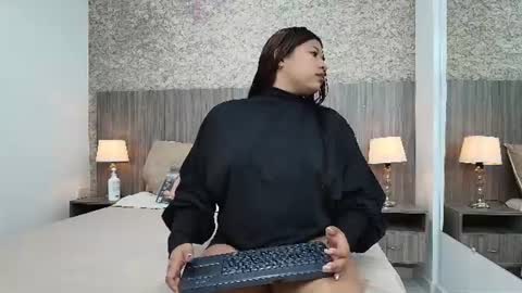 Ayleen Collins online show from June 28, 7:31 pm
