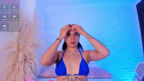 Snapshot of aylinlove_ chatting on July 4, 11:38 am aylinlove_ online show from July 4, 11:38 am