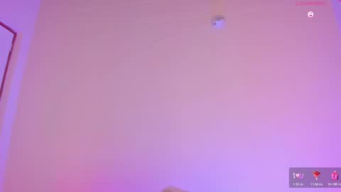 Snapshot of aylinnzambrano_ chatting on March 6, 5:57 am Aylin  online show from March 6, 5:57 am