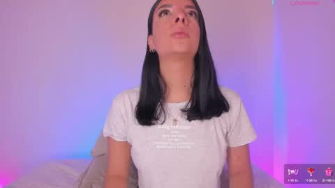Snapshot of aylinnzambrano_ chatting on March 8, 2:23 am Aylin  online show from March 8, 2:23 am