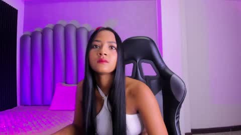 Aysheldoll online show from April 21, 11:38 am