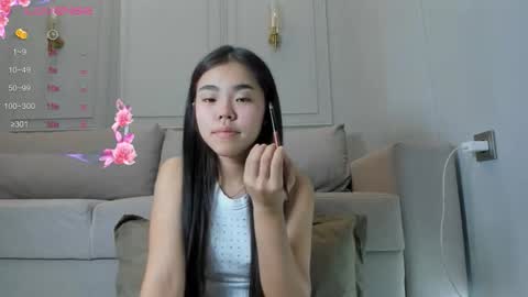 Snapshot of ayumi_rin chatting on October 30, 8:09 pm Ayumi online show from October 30, 8:09 pm