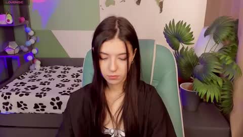 Snapshot of azaliya_haze chatting on October 11, 10:25 am Azaliya online show from October 11, 10:25 am